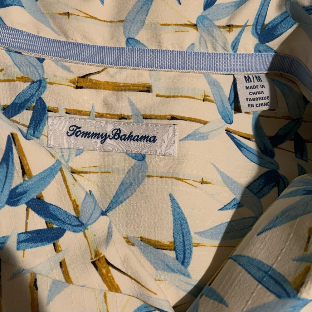 Tommy Bahama Tropical camp shirt - Shadows In Paradise -short sleeve-MED silk - Picture 3 of 8